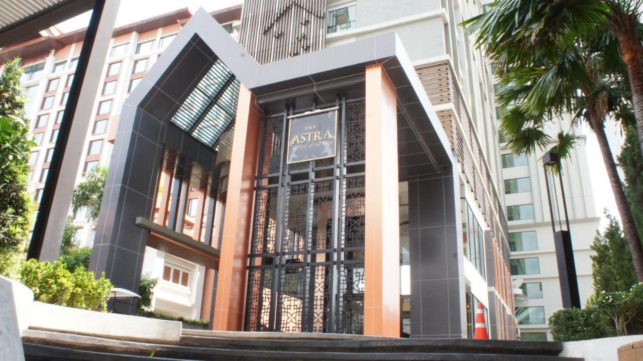 The Astra Chiang Mai Family Room Exterior foto